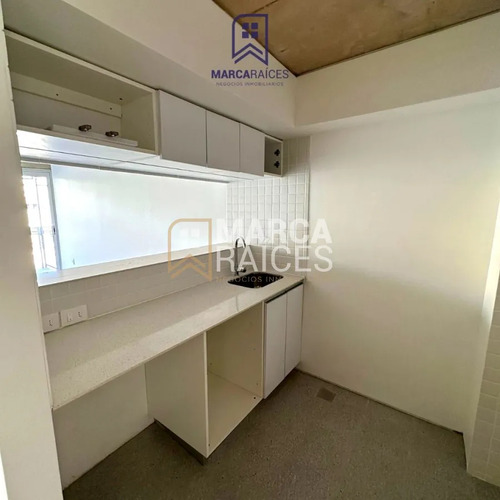 Venta Apartamento 1 Dormitorio Balcon Y Patio Con Renta Palermo Montevideo