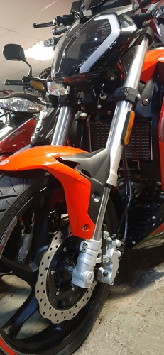 Imagen 3 de 15 de Benelli 180s