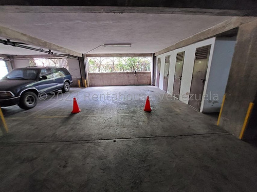 Apartamento En Alquiler En Santa Paula 25-20639