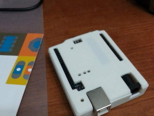 Imagen 2 de 5 de Case Arduino Uno Impresion 3d Varios Colores