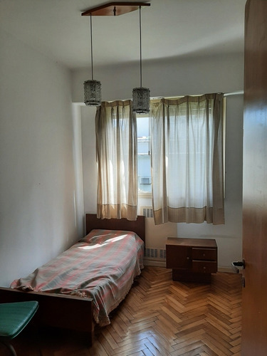 Excelente Departamento 3 Ambientes Con Dependencia Flores