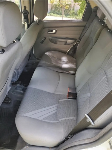 Fiat Palio 1.4 Attractive 2012