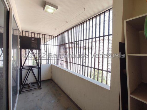 Apartamento Amplio En Calicanto Resd. Caroni. Ljsa 23-4948