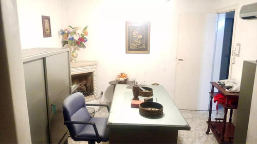 Casa En Venta - 3 Dormitorios 3 Baños - 400mts2 - Azul