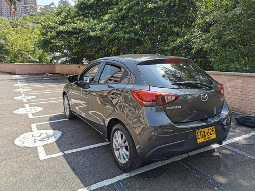 Mazda 2 Touring 1.5 At