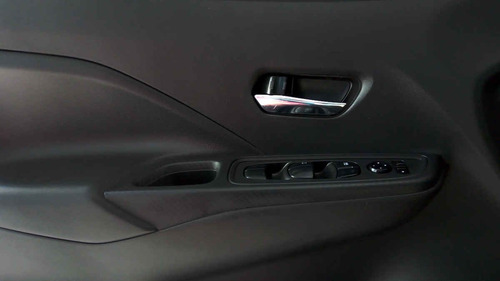 Imagen 8 de 9 de Nissan - Versa 2020