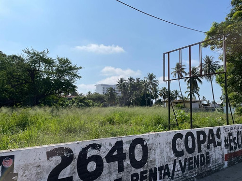 Land With Excellent Location In Manzanillo, Just One Block From The Beach.