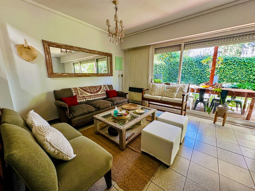 Venta Casa 4 Ambientes Con Jardín Y Pileta Propio Acassuso