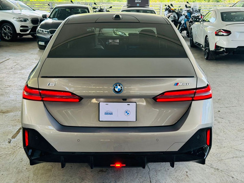 Bmw I5 4p M60 Ev 83.9 Kwh Aut 2024