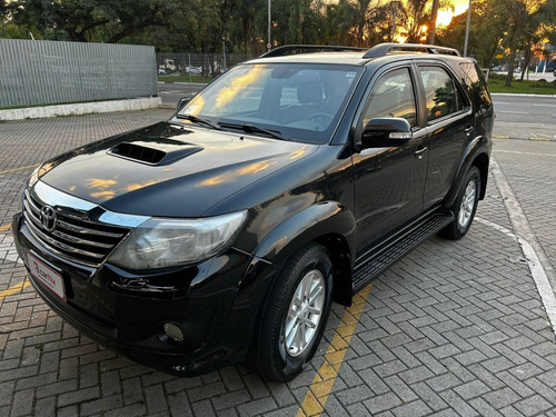 Toyota Hilux SW4 3.0 SRV 4X4 16V TURBO INTERCOOLER DIESEL 4P AUTOMÁTICO