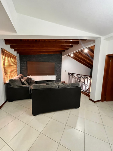 Moderna Casa 300 Metros Villa Del Rosal Trigal Norte.ac