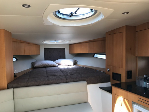 Crucero Quest 330 Con Volvo Diesel 300 Hp Dp 2015 198 Hs