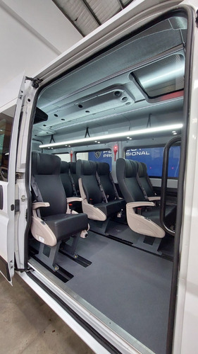 Imagen 3 de 7 de Peugeot Boxer Minibus