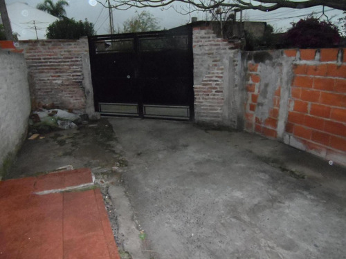 Imagen 12 de 12 de Casa 4 Ambientes - Dto Independiente - Cochera - Villa Tesei
