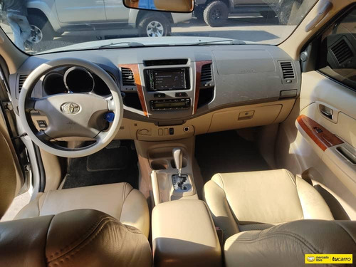 Toyota Fortuner 4x2