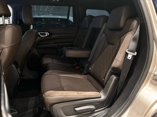 Jeep Commander 1.3 T270 Turbo Overland