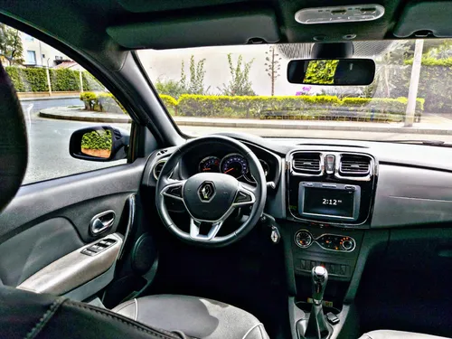 Renault Logan 1.6 Privilege / Intens