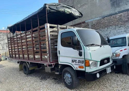 Camion Listo Para Trabajar,llantas Nuevas Perfecto Estado