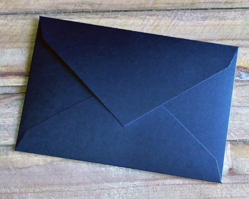 Imagem 1 de 4 de Envelope Bico 10x15 Colado - 25pç - Preto P/ Convite 10x15cm