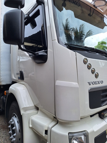 Volvo  Volvo Vm 330 6×2r