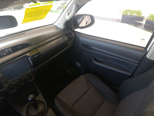 Toyota Hilux 2.8 Tdi Cabina Doble 4x4 Mt