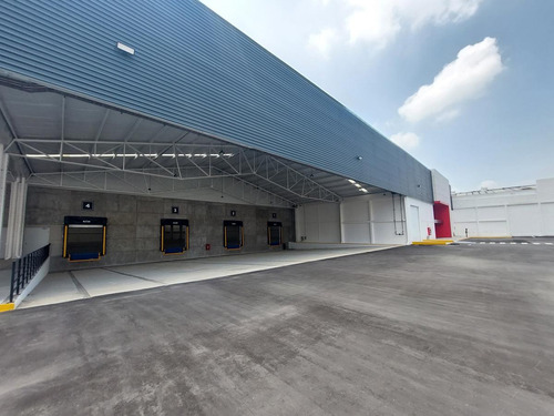 Bodega En Renta De 4,800m2 En Naucalpan