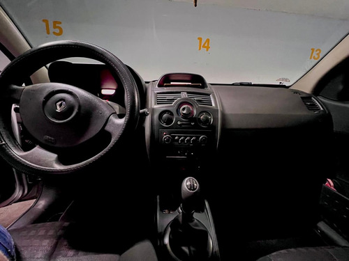 Renault Megane Ii Mod. 2008 Excelente Estado Calcomanía Cero