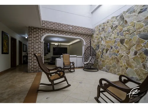 Casa En Venta En Laureles,medellín