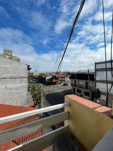 Imagen 4 de 7 de 2 Ambientes Con Espacio De Cochera Zona Unzue