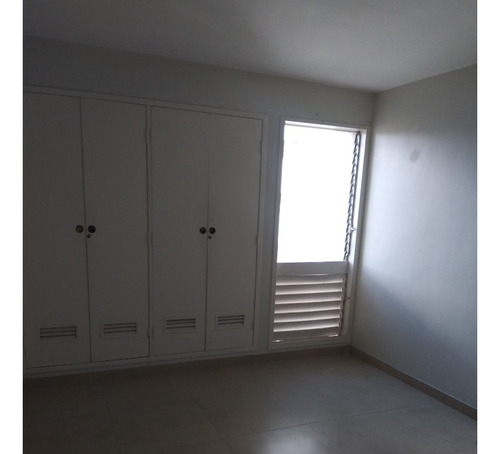 Vendo Apartamento 153m2, 3 Hab/ 3 Bañ/ 2 Ptos/ 1 Mal. Club Hípico