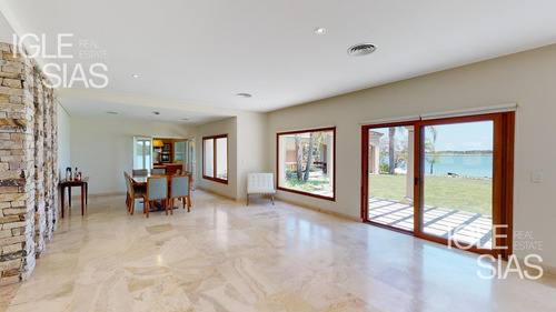 Importante Propiedad En El Golf Nordelta - Venta Y Alquiler Al Lago Central