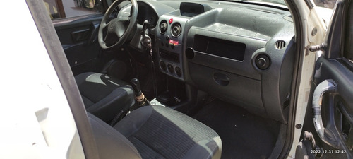 Imagen 6 de 14 de Peugeot Partner 2010 1.6 Hdi Furgon Confort