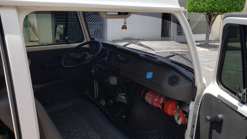 Volkswagen Kombi 1.4 Lotação Total Flex
