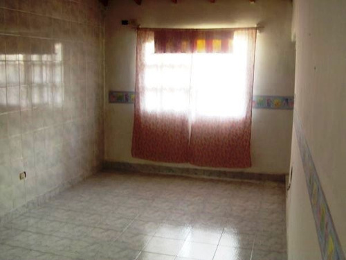 Imagen 4 de 8 de Venta - Casa 4 Ambientes - 10 X 45 - Monte Grande