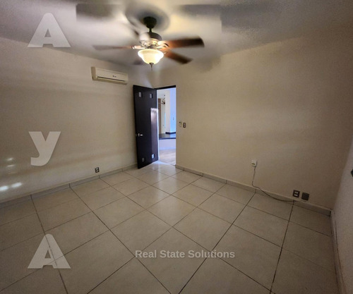 Casa En Venta, 4 Recámaras, 2 Niveles, La Vista, El Table, C