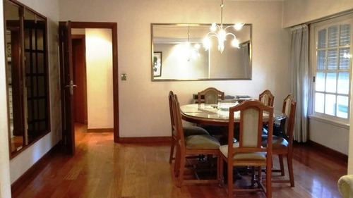 Olivos Golf. Hermoso Chalet 5 Amb. Jardin, Pileta!