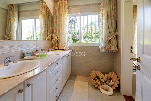 Importante Propiedad En Venta, Punta Del Este- Ref: 63648