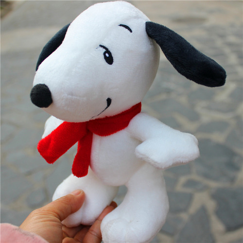 Lindo Muñeco De Peluche De Snoopy Con Dibujos Animados Y Son