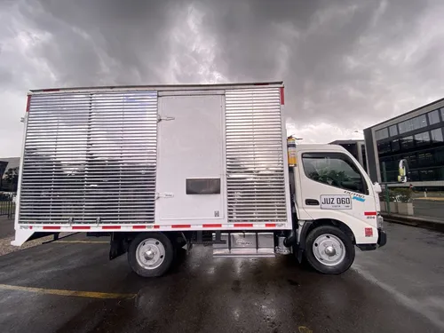 Hino 300 Pro Xzu640l- Hkmln3 4.0 Mt 2022