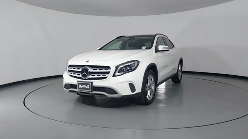 Mercedes-Benz Clase GLA 1.6 GLA 200 DCT