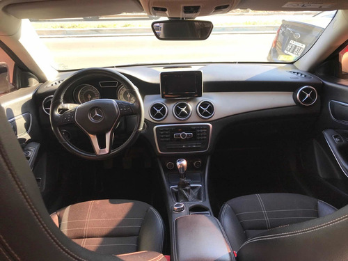 Imagen 6 de 9 de Mercedes-benz Clase Cla 1.6 Cla200 Coupe Urban 156cv Mt 2014