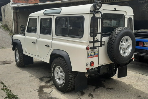 Imagen 3 de 13 de Land Rover Defender 110