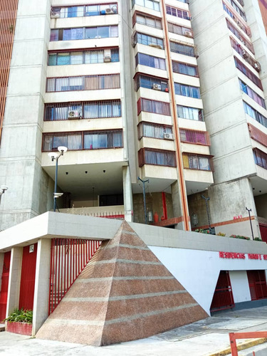 Apartamento En Montalban, Juan Pablo Ii (remodelado) - Financiado