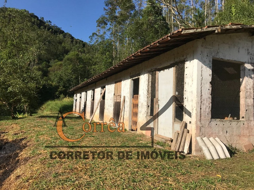 Bela Chácara Para Sua Moradia Em Juquitiba