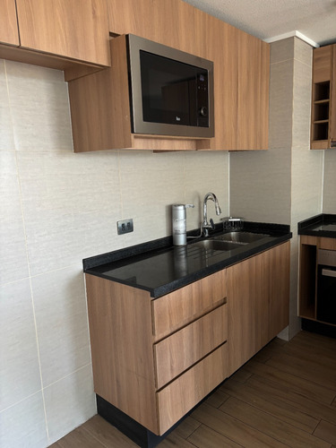 Departamento En Av. Las Condes Cerca De Clinica Las Condes
