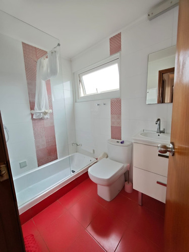 Broker Bosques 5d-5b-sala Estar- Piscina - Patio