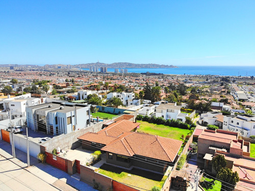 Se Vende Casa Nueva Con Espectacular Vista En Peñuelas