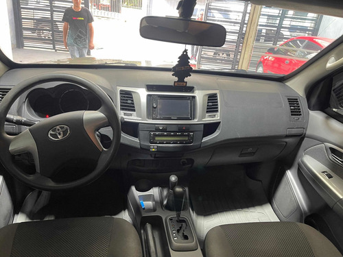 Imagen 7 de 14 de Toyota Hilux Kavak