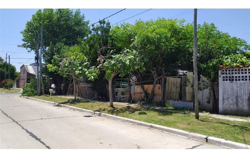 Casa En Venta A Reciclar Con Local Alquilado