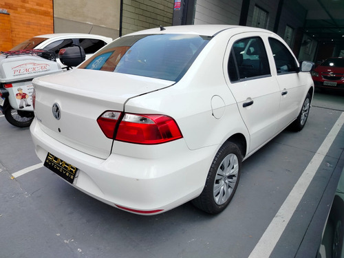 Volkswagen Voyage 1.0 12V MPI TOTALFLEX 4P MANUAL